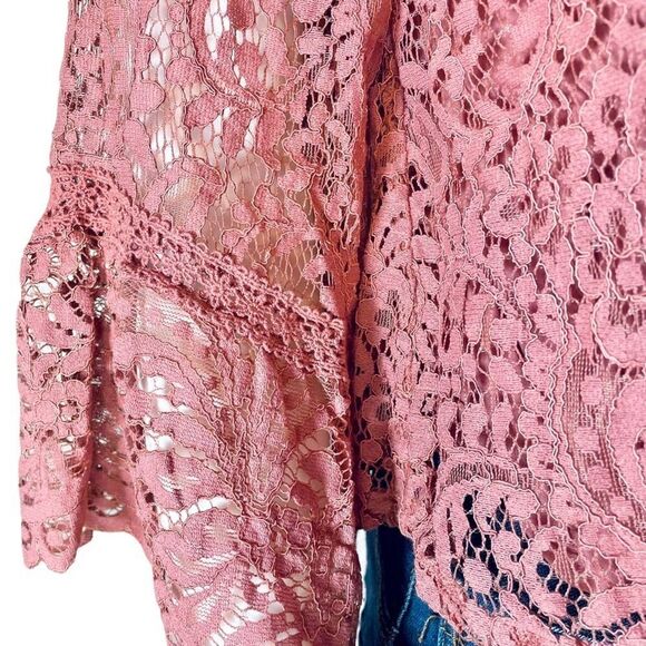 Hint of Mint Lace 3/4 Sleeve Blouse - Picture 4 of 10